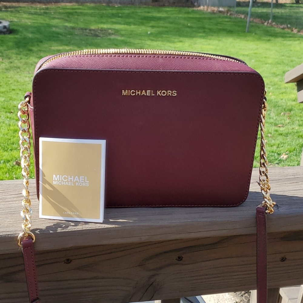 Michael Kors Jet Set Crossbody Bag